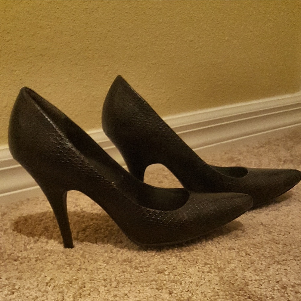 Brown/Black heels